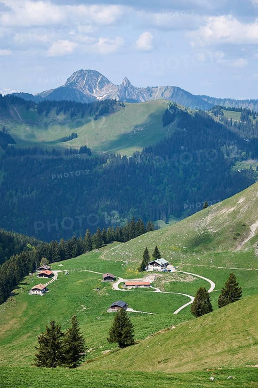 Schoenfeldalmen with Schoenfeldhuette