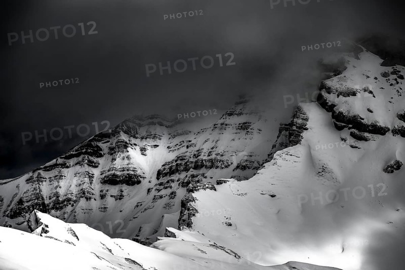 Snow-covered summit of the Hoher Ifen