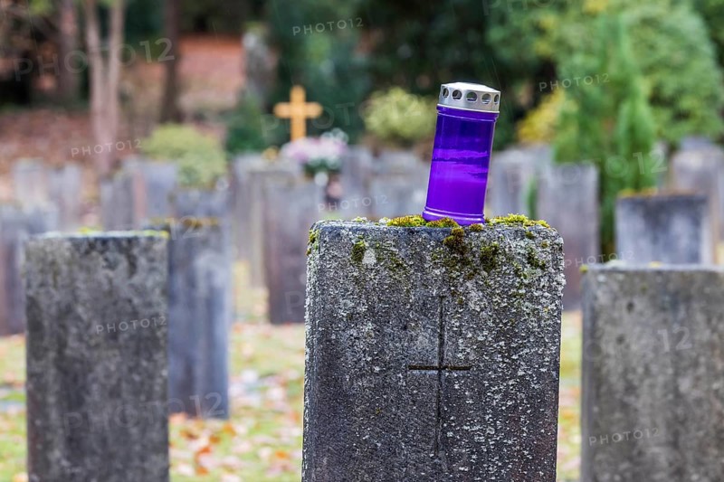 Air raid victims' field for the victims of the Second World War during an air raid