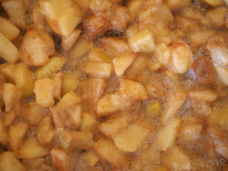 Apple jam cooking
