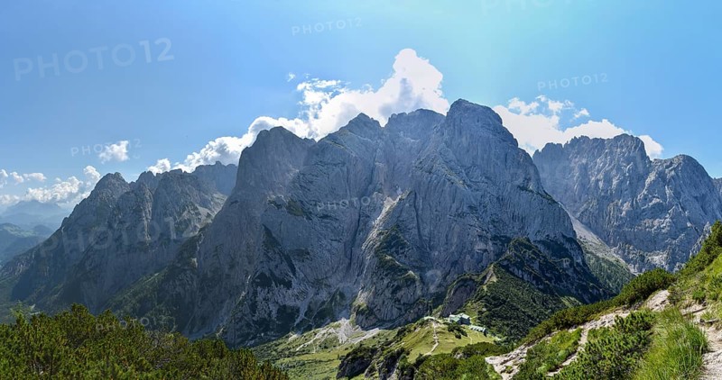 The Stripsenjochhaus in the Wilder Kaiser with the Predigtstuhl