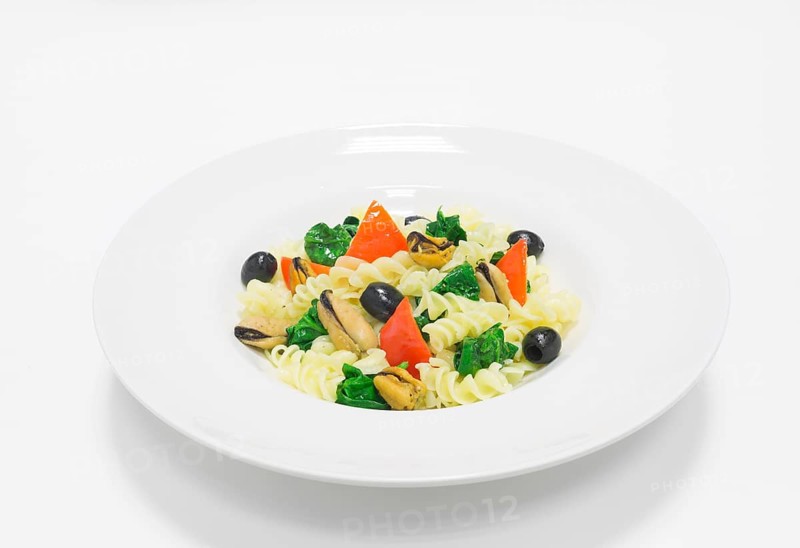 Gourmet pasta with mussels