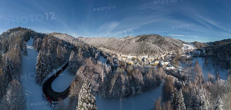 Aerial view of Mariahilfberg road and village