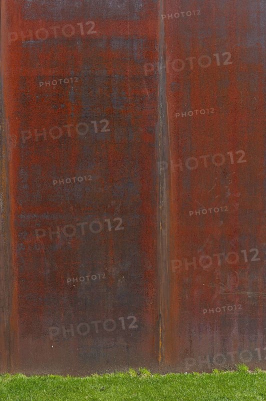 Rusty wall