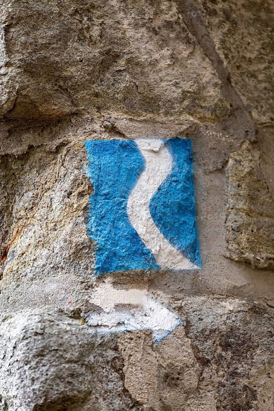Trail marker on the Donkey Trail to Drachenfels