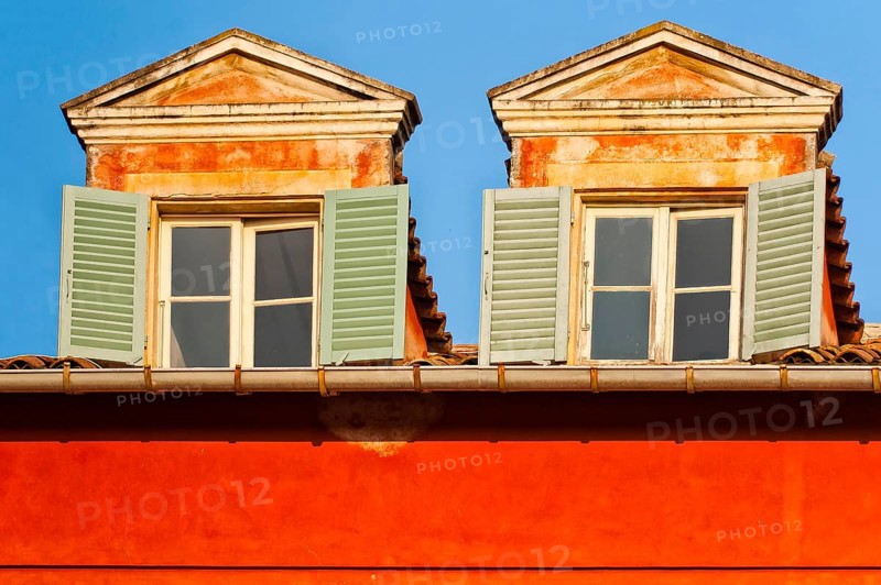 Dilapidated architecture