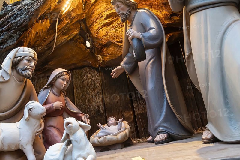 Christmas cot with the figures of Joseph