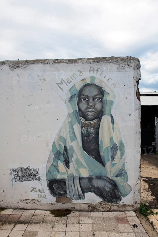Mama Africa mural