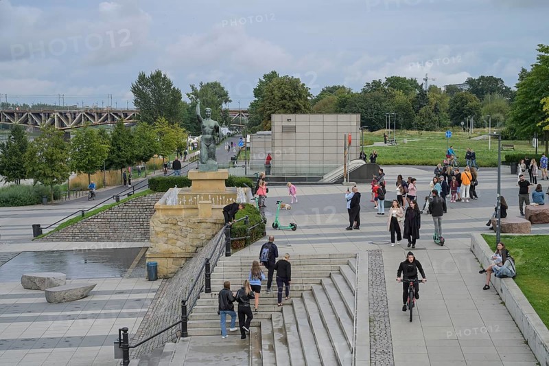 Promenade on the banks of the Vistula