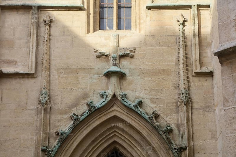 Gothic side portal
