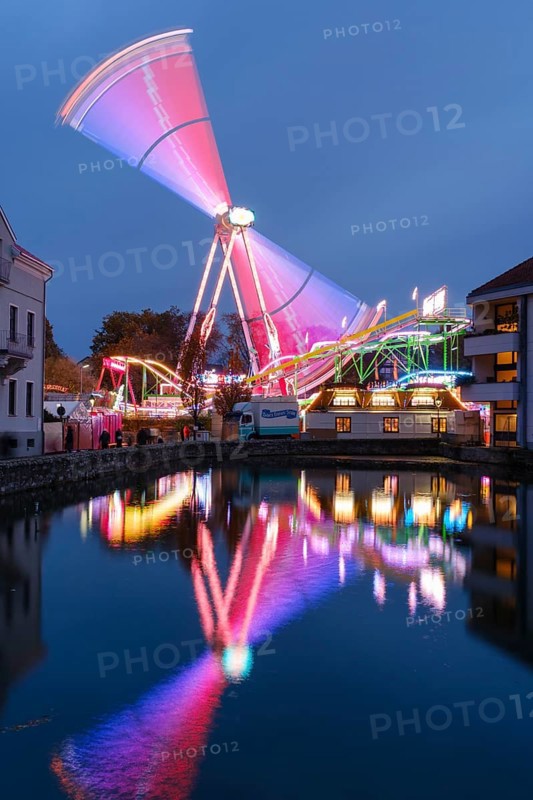 Carousel Airborne with reflection