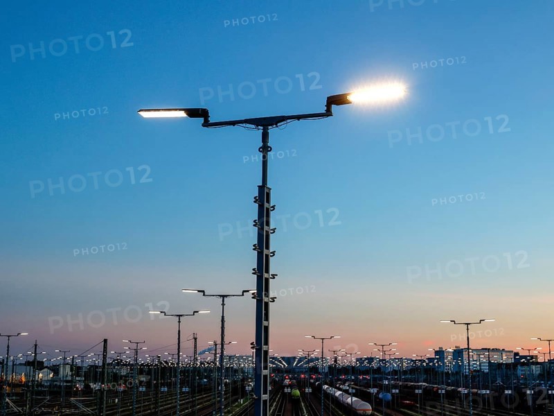 DB Cargo Halle marshalling yard. Over 1000 LED lights illuminate the shunting routes