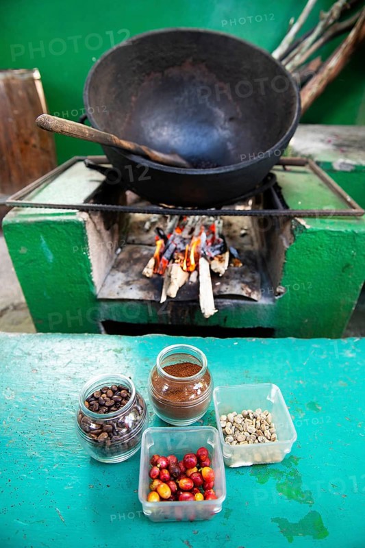 Coffee roasting demonstration in the Blue Mountains