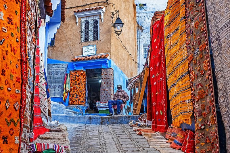 Shops selling colourful Berber rugs