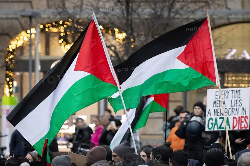 Hundreds of people take part in a pro-Palestine demonstration in Frankfurt am Main on 23 December 2023. The demonstration is accompanied by a massive police presence. Since a terrorist attack by Hamas on Israel on 7 October 2023 and Israel's subsequent intervention in the Gaza Strip