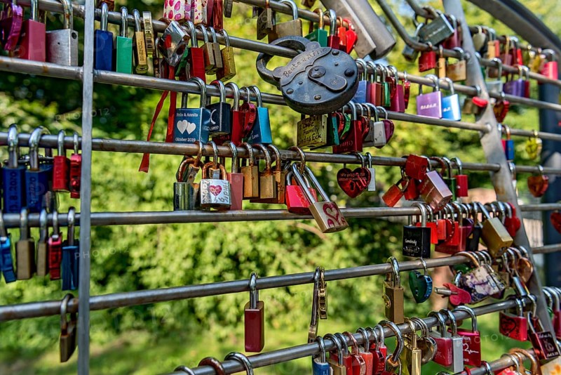 Love locks on the monument to rock singer Elvis Presley