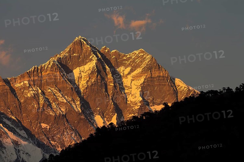 The main summit of the eigth-thousander Lhotse