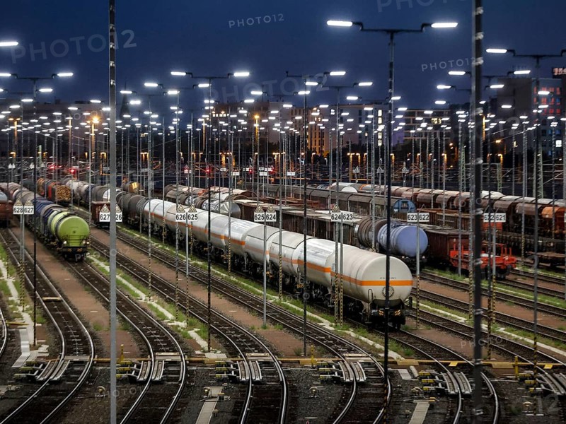 DB Cargo Halle marshalling yard. Over 1000 LED lights illuminate the shunting routes