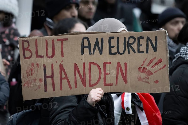 Hundreds of people take part in a pro-Palestine demonstration in Frankfurt am Main on 23 December 2023. The demonstration is accompanied by a massive police presence. Since a terrorist attack by Hamas on Israel on 7 October 2023 and Israel's subsequent intervention in the Gaza Strip