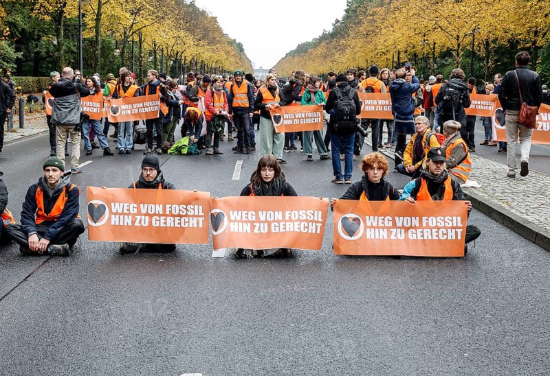 Climate activists of the last generation from the Strasse des 17.Juni. The Last Generation has called for a mass occupation action