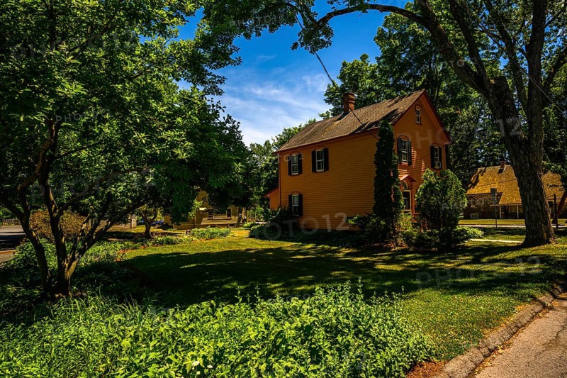 Historic Huguenot Street