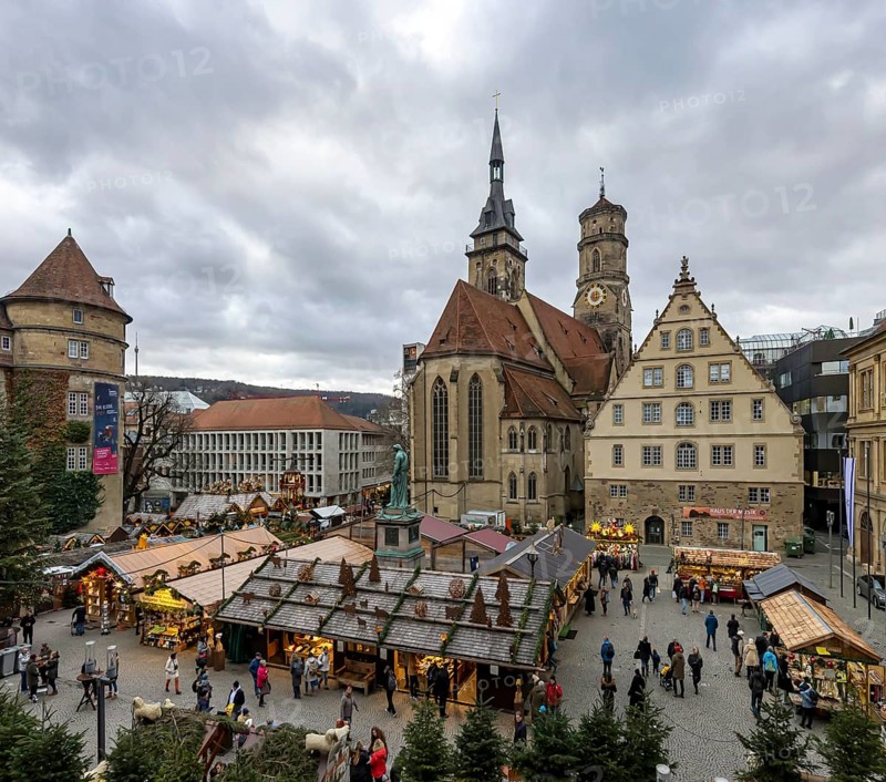 Christmas market with Christmas lights