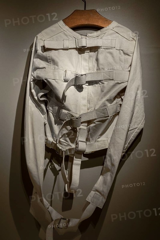 Straitjacket