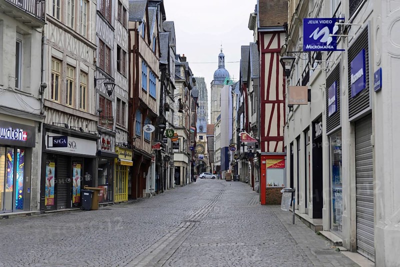 Shopping street in the city centre