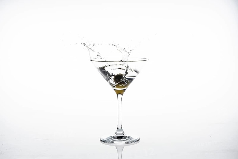 Cocktail Martini, white background, studio shot