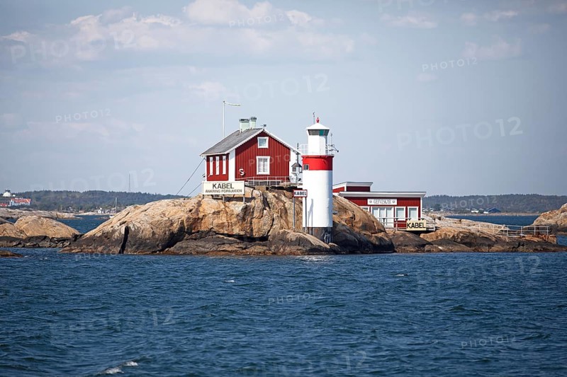 Lighthouse on an archipelago island, Gothenburg archipelago, Vaestra Goetalands laen province, Sweden, Europe