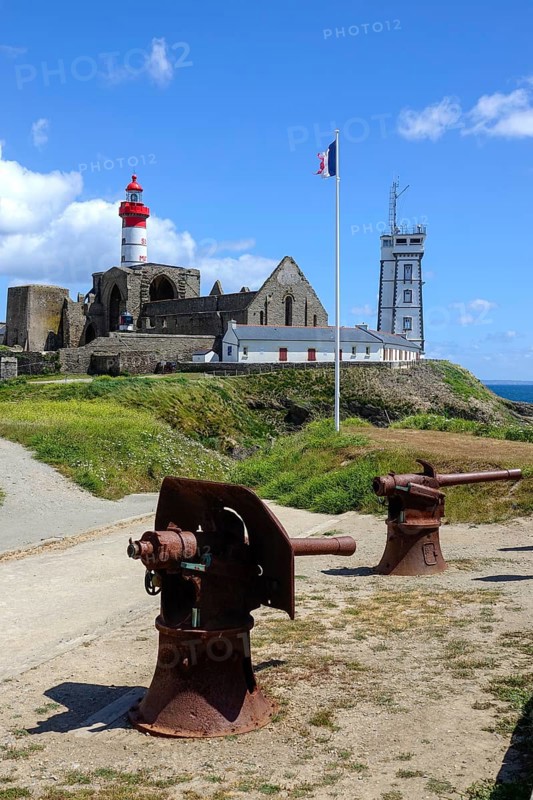 Semaphore, ruins of the Saint-Mathieu abbey and lighthouse on the Pointe Saint-Mathieu, Plougonvelin, Finistere department, Brittany region, France, Europe