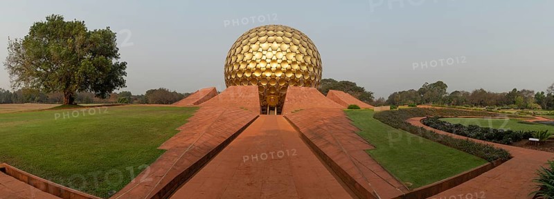 Meditation centre Matrimandir or Matri Mandir, future city Auroville, near Pondicherry or Puducherry, Tamil Nadu, India, Asia