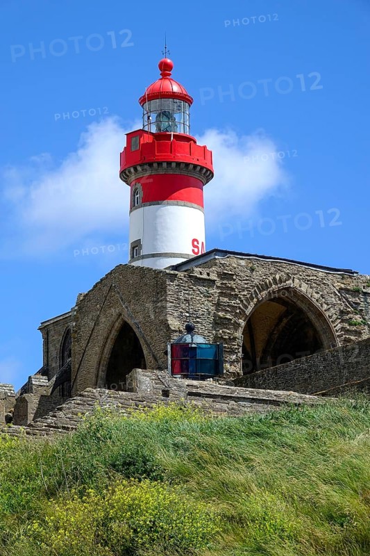 Ruins of the Saint-Mathieu abbey and lighthouse on the Pointe Saint-Mathieu, Plougonvelin, Finistere department, Brittany region, France, Europe
