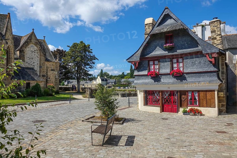 Rue du General de Gaulle in the old town centre of Le Faou with slate-roofed granite houses from the 16th century, Finistere Penn ar Bed department, Bretagne Breizh region, France, Europe