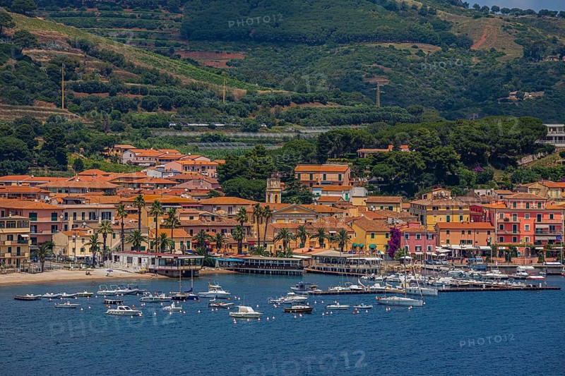 Sailing yachts in the harbour of Porto Azzurro, Elba, Tuscan Archipelago, Tuscany, Italy, Europe