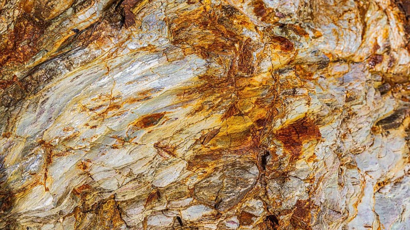 Coloured, ferrous mineral rocks on the beach of Topinetti, near Rio Marina, Elba, Tuscan Archipelago, Tuscany, Italy, Europe