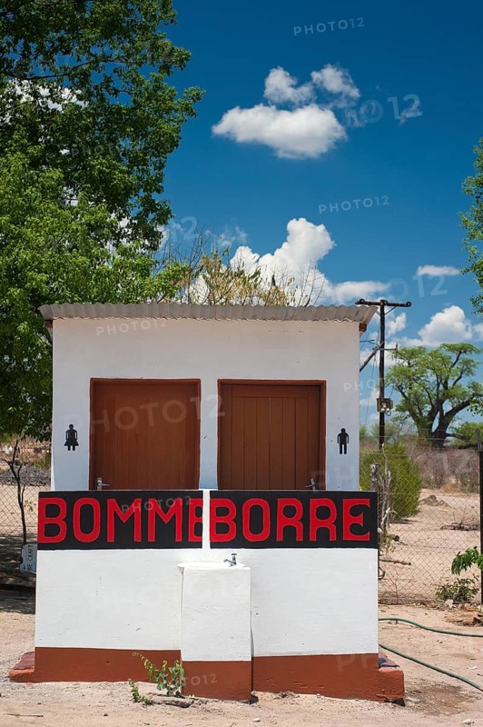 African toilet, toilet gender, woman, man, male, female, separation, separate, sign, symbol, gender separation, difference, Botswana, Africa