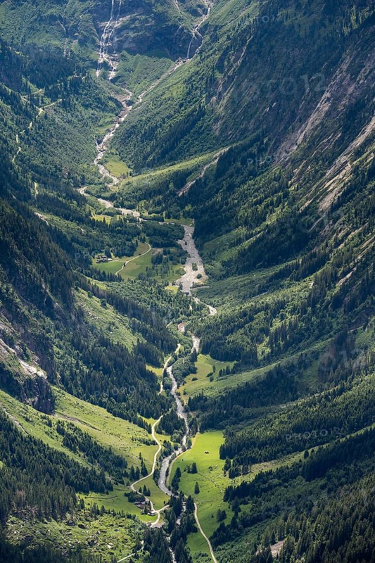 View of a mountain valley, Zemmgrund with Zemmbach stream, Zillertal Alps, Tyrol, Austria, Europe