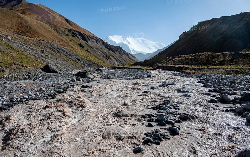 Valley with river Achik Tash between high mountains, mountain landscape with peak Pik Lenin, Osh province, Kyrgyzstan, Asia