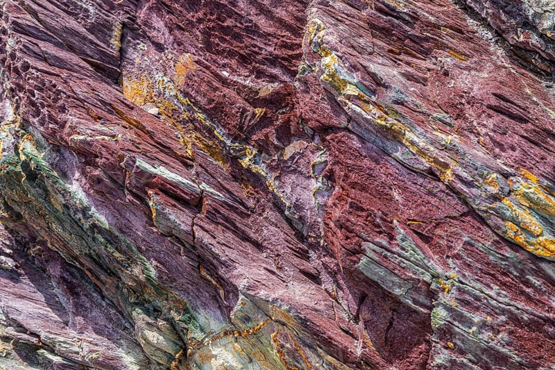Coloured, ferrous mineral rocks on the beach of Topinetti, near Rio Marina, Elba, Tuscan Archipelago, Tuscany, Italy, Europe