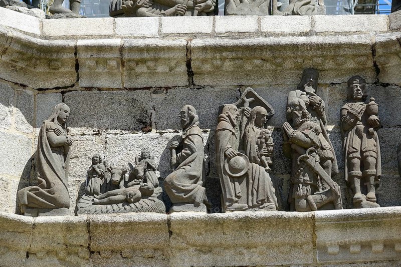 Stone reliefs Nativity, Adoration of the Magi, Calvary Calvaire, Enclos Paroissial de Pleyben enclosed parish from the 15th to 17th century, Finistere department, Brittany region, France, Europe