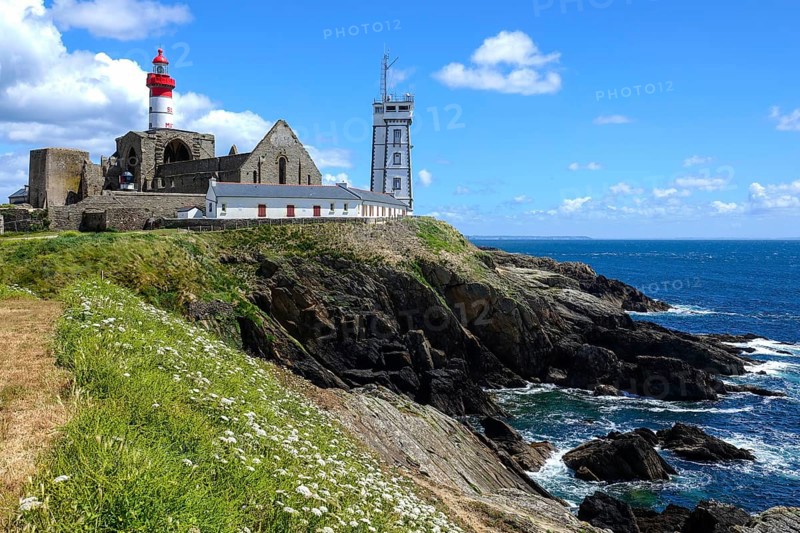 Semaphore, ruins of the Saint-Mathieu abbey and lighthouse on the Pointe Saint-Mathieu, Plougonvelin, Finistere department, Brittany region, France, Europe