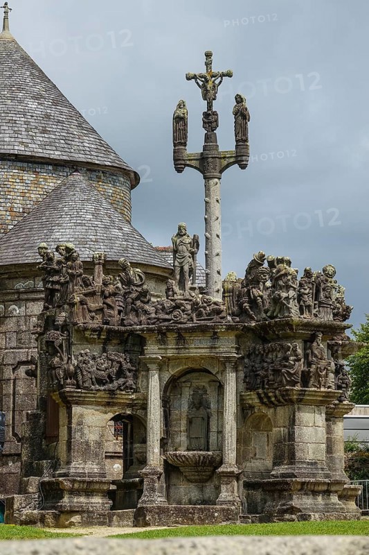 Calvary Calvaire, granite stone carving, Enclos Paroissial parish enclosure of Guimiliau, Finistere Penn ar Bed department, Brittany Breizh region, France, Europe