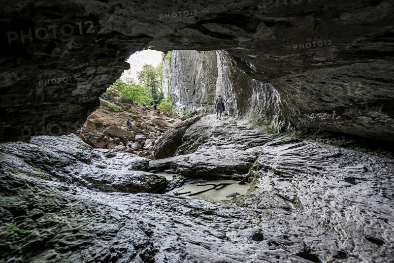Cave, Grotte Sarrasine, Source du Lison, Source des Lison, Nans-sous-Sainte-Anne, Departement Doubs, Bourgogne-Franche-Comte, Jura, France, Europe