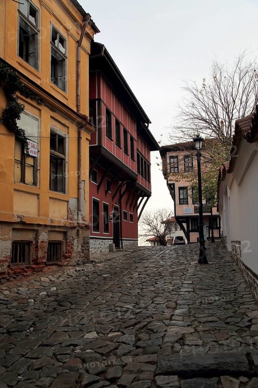Historic buildings with overhanging upper storeys in historic old town area of Plovdiv, Bulgaria, Europe