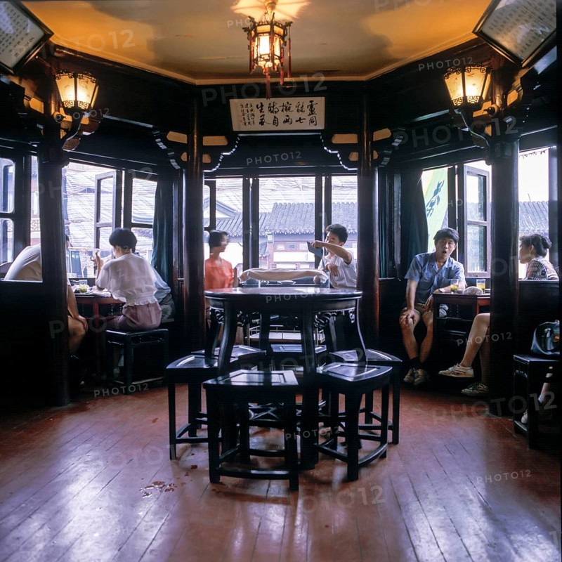 Yu Yuan teahouse in Yu Garden built in 1559 by Pan YÇ”nduan, Shanghai, China, Asia
