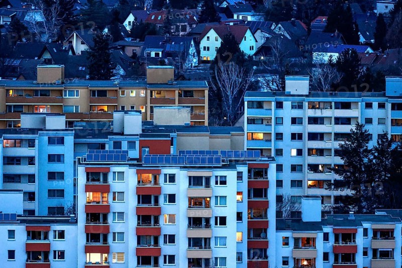View of tower blocks and apartment blocks in the Neukoelln district of Berlin. The rise in rents in German cities has increased again in the past year, Berlin, 16.01.2023