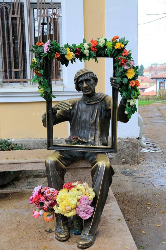 Sculpture portrait of artist outside Academy of Music, Dance and Fine Arts, Plovdiv, Bulgaria, eastern Europe, Europe