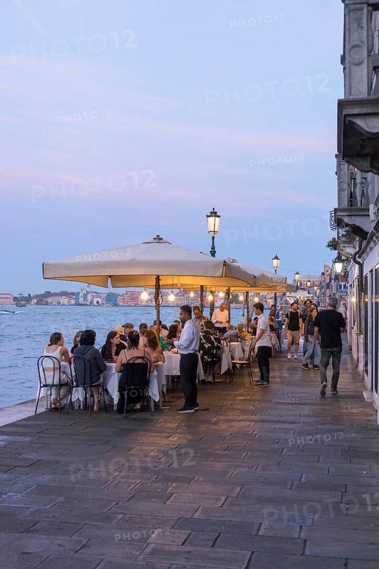 Restaurant on the waterfront of the Guidecca Canal, Dorsoduro district, Venice, Veneto, Italy, Europe