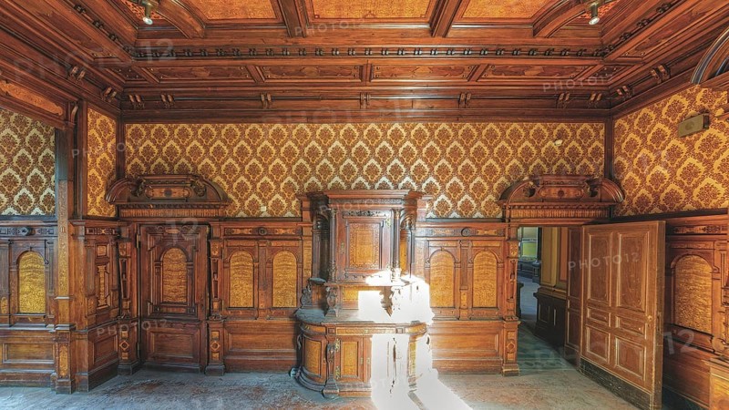 A sumptuously decorated room with wood panelling and antique furniture, Villa Woodstock, Lost Place, Wuppertal, North Rhine-Westphalia, Germany, Europe